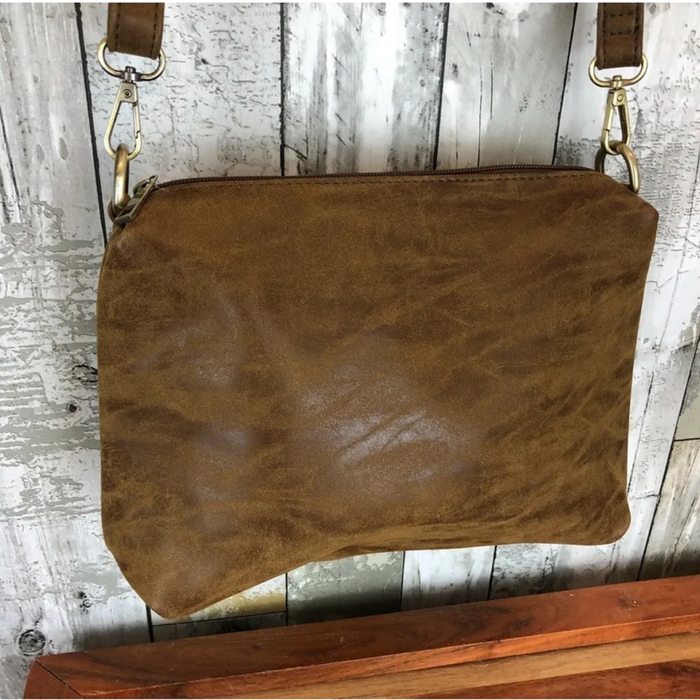 NWOT. Susan Joy Brown Crossbody Purse